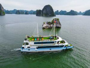 Alternative view of HÀ NỘI - HẠ LONG